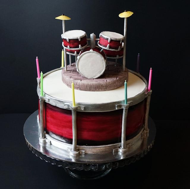 Drums cake Cake by Dragana CakesDecor