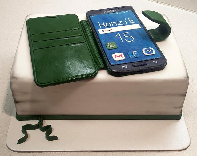 Assaf Frank Photography Licensing | Birthday cake with mobile phone on top