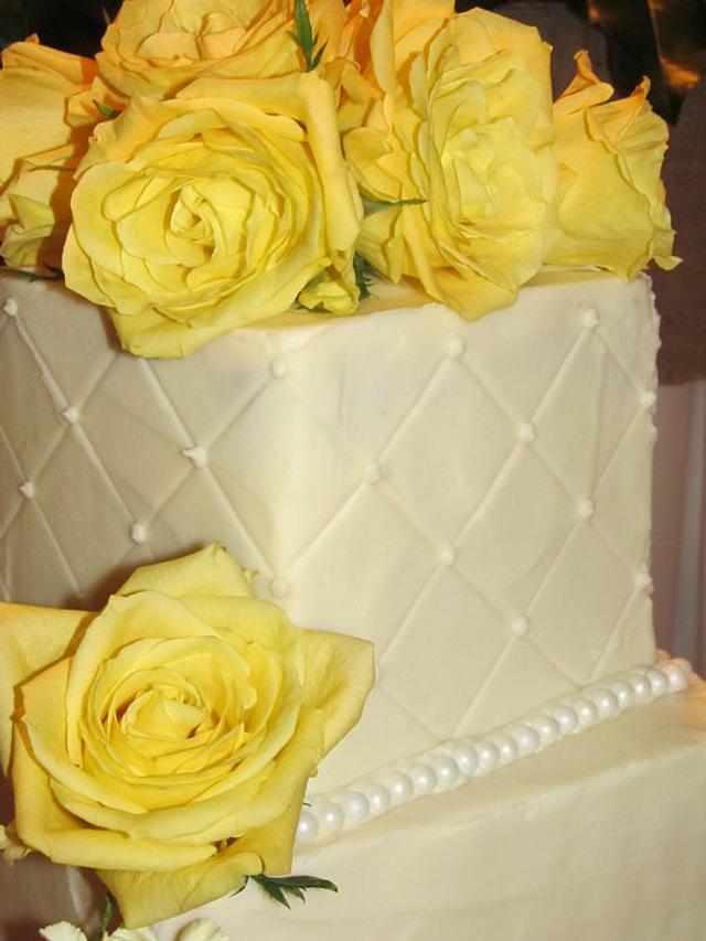 Slighlty Twisted Square wedding cake