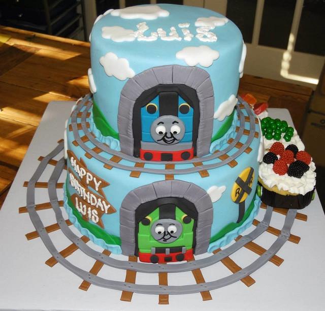 Made U Look Cakes - Thomas and Percy Birthday Cake for 2 gorgeous little  boys, Red Velvet Cake, layered with Dark Chocolate Ganache, completely  edible. | Facebook