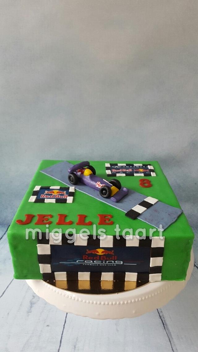 max verstappen F1 - Decorated Cake by henriet - CakesDecor