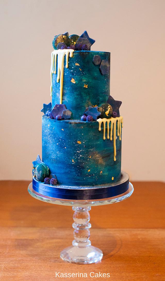 Two tier Galaxy cake - Decorated Cake by Kasserina Cakes - CakesDecor