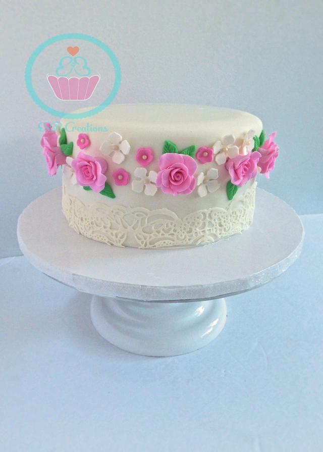 Elegant Pink and white flower cake