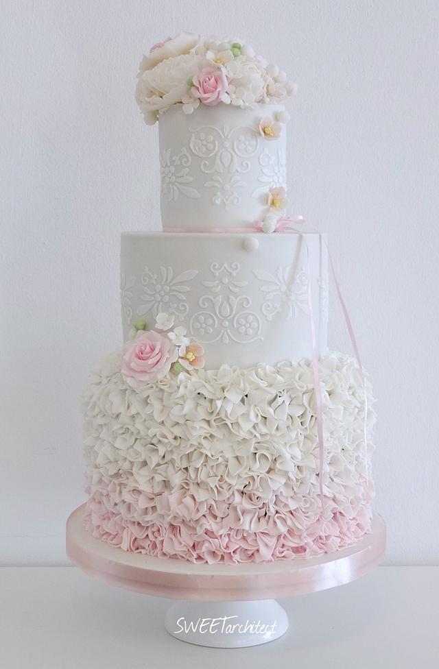 Wedding cake - Decorated Cake by SWEET architect - CakesDecor