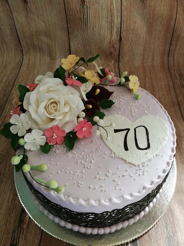 Flower curtain - Decorated Cake by Galito - CakesDecor