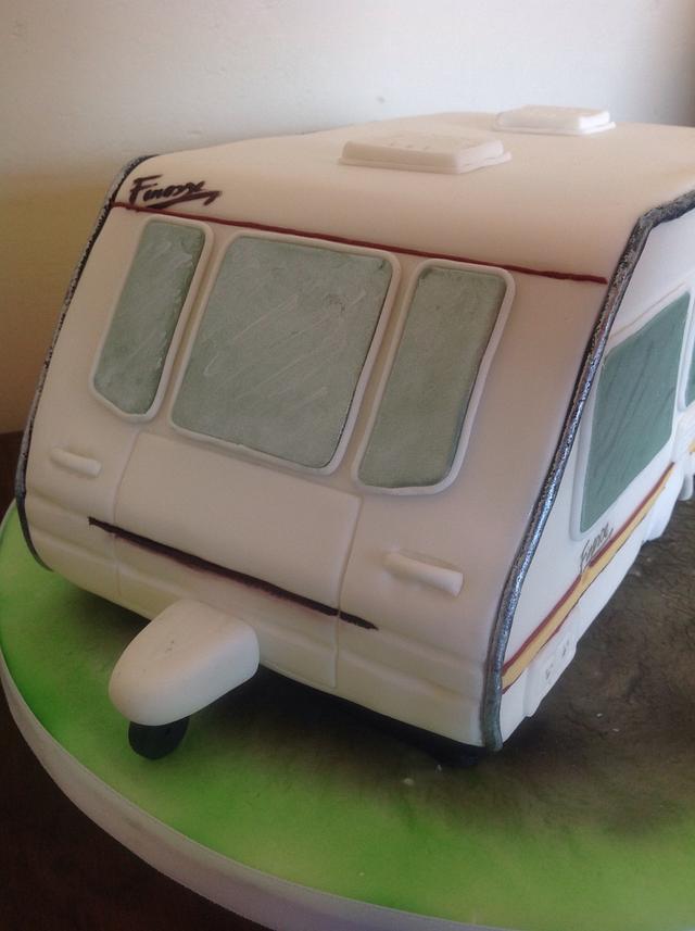 Caravan cake - Cake by Sue's Sugar Art Bakery - CakesDecor