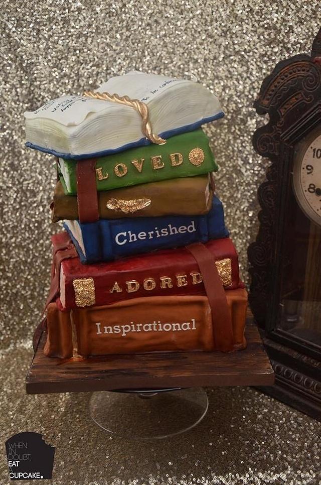 Vintage stack of books - Decorated Cake by Sahar Latheef - CakesDecor