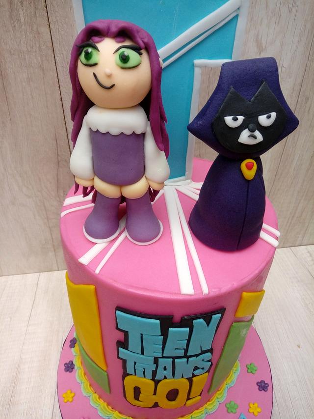 Double barrel Teen Titans Cake