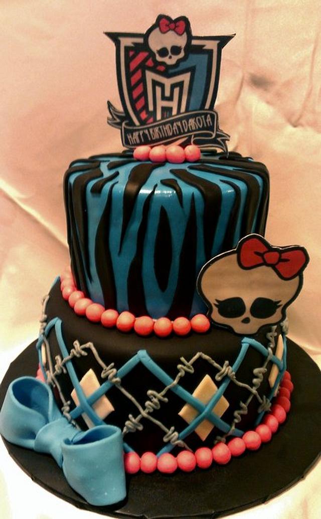 Monster High Birthday Cake Cake By Kristi Cakesdecor