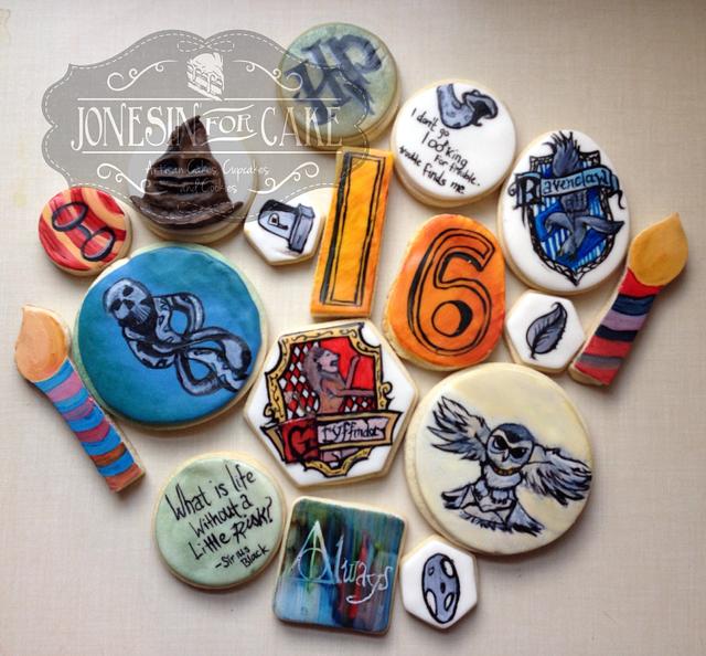Harry Potter Cookie Set Decorated Cake by Jonesin' for CakesDecor