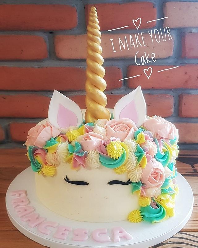 Unicorn - Decorated Cake by Sonia Parente - CakesDecor