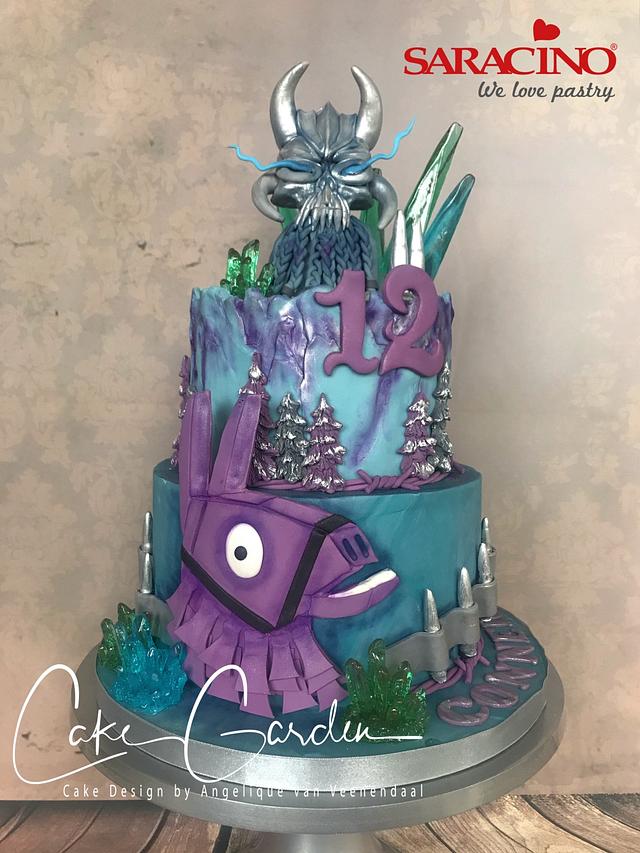 Fortnite Cake - Cake by Cake Garden - CakesDecor