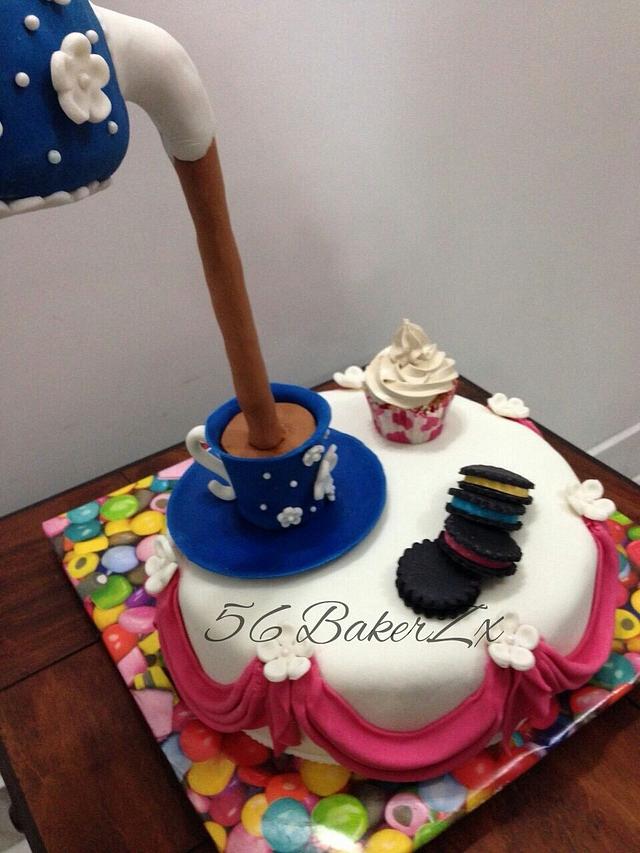 Gravity Defying Cake - Cake By 56BakerZz - CakesDecor