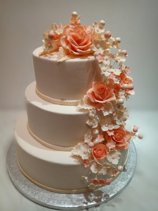 Wedding cake - Decorated Cake by Caracarla - CakesDecor