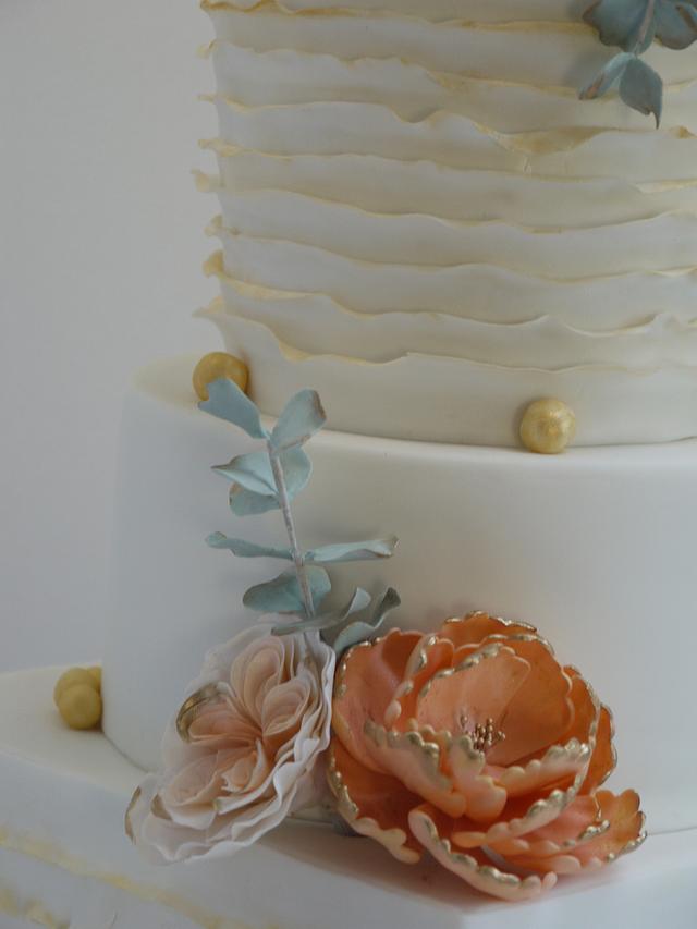 Peaches Wedding Cake Cake by Scrummy Mummy's Cakes CakesDecor