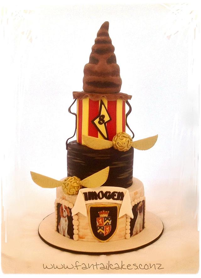 Dogwarts - Hogwarts - Decorated Cake by Fantail Cakes - CakesDecor