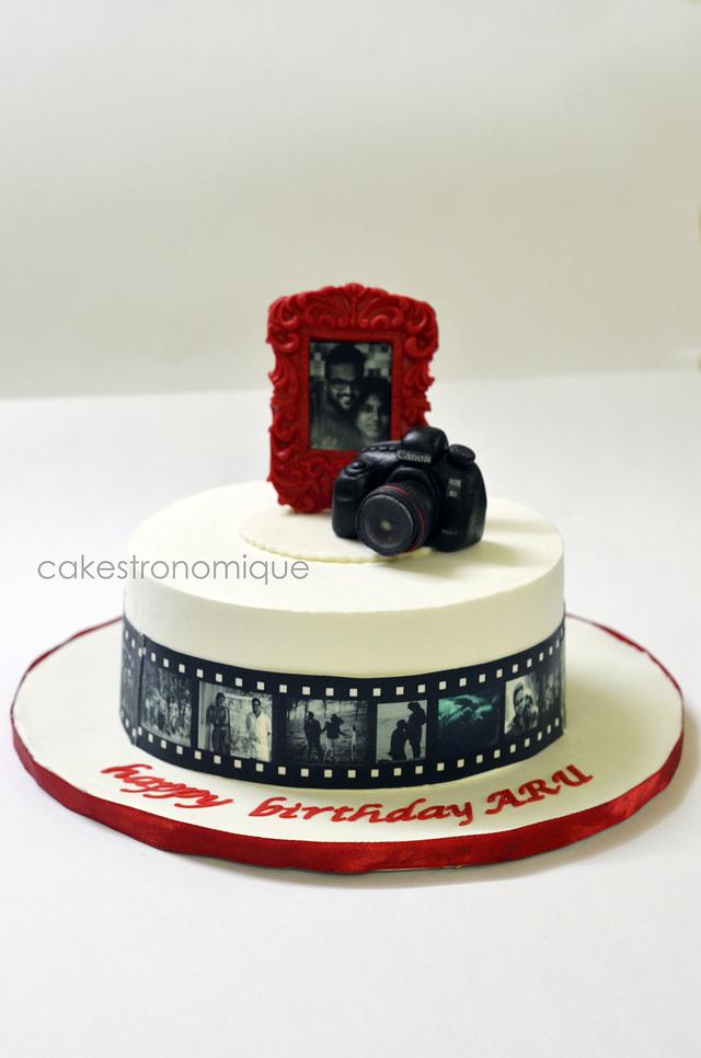 Camera cake - Decorated Cake by Thasni mariyam wahid - CakesDecor