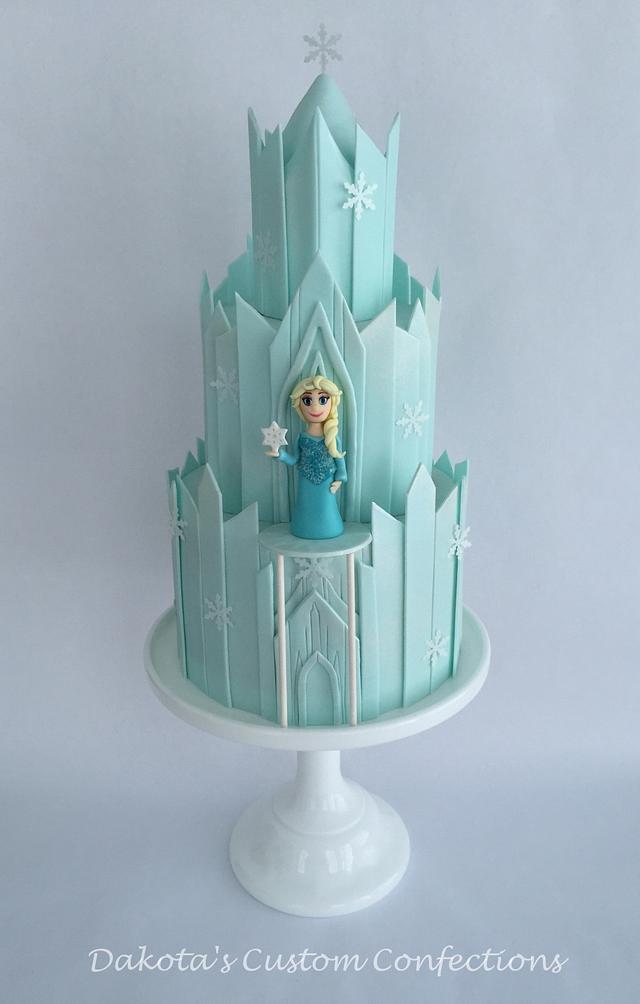 Frozen Castle Cake Decorated Cake By Dakotas Custom Cakesdecor 8311