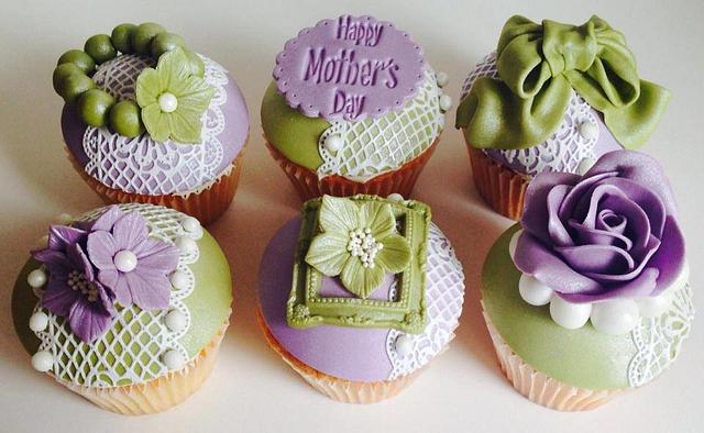 Mothers Day Cupcakes - Cake by Kelly Ellison - CakesDecor