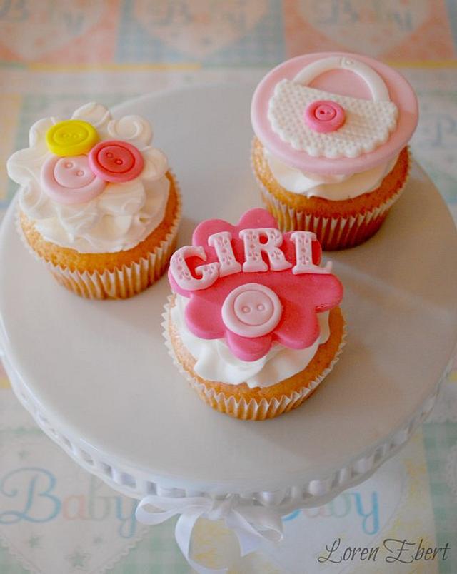 Baby Girl Cupcakes! - Cake by Loren Ebert - CakesDecor