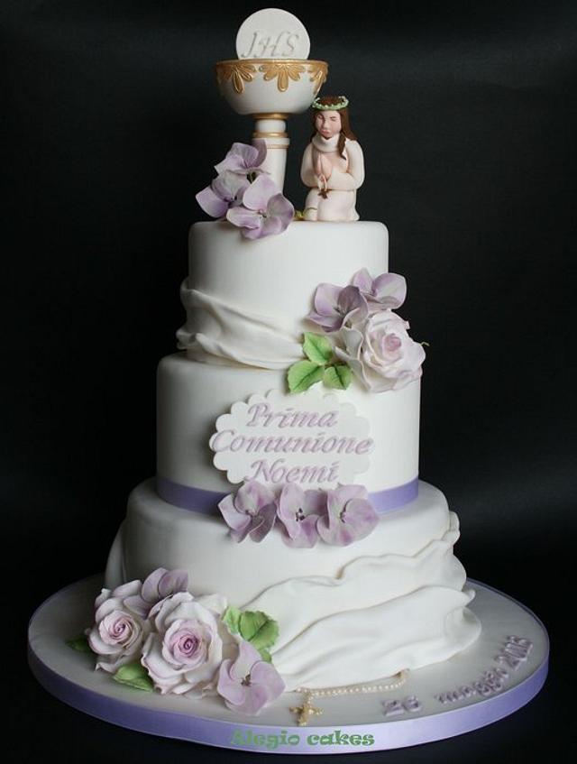 First Communion cake - Decorated Cake by Alessandra - CakesDecor