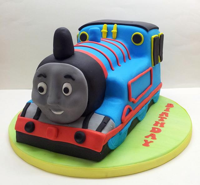 Toot Toot! Said Thomas - Decorated Cake by Sarah Poole - CakesDecor