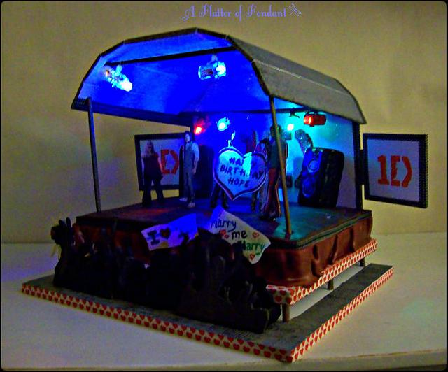 I Heart One Direction! - Decorated Cake by Jen McK Evans - CakesDecor