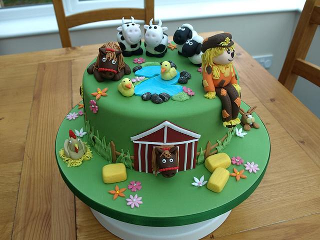 Farmyard Cake - Cake by Alison Barnes - CakesDecor