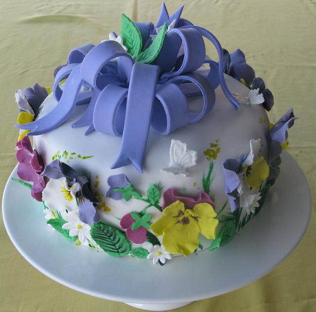 Pansy cake. - Decorated Cake by Sugar&Spice by NA - CakesDecor