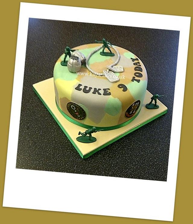 Army themed birthday cake - Decorated Cake by Kays Cakes - CakesDecor