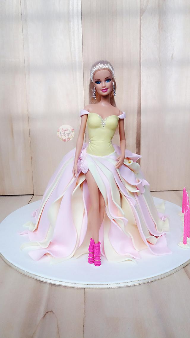 Barbie Doll Cake, una principessa in rosa. - Lisa Fregosi mumcakefrelis