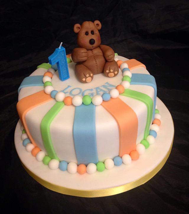 Teddy Bear 1st Birthday Cake - Decorated Cake by Caron - CakesDecor