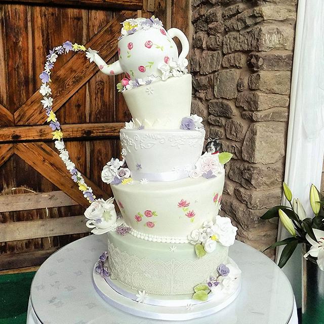 Teapot Wedding Cake - Decorated Cake by Divine Bakes - CakesDecor