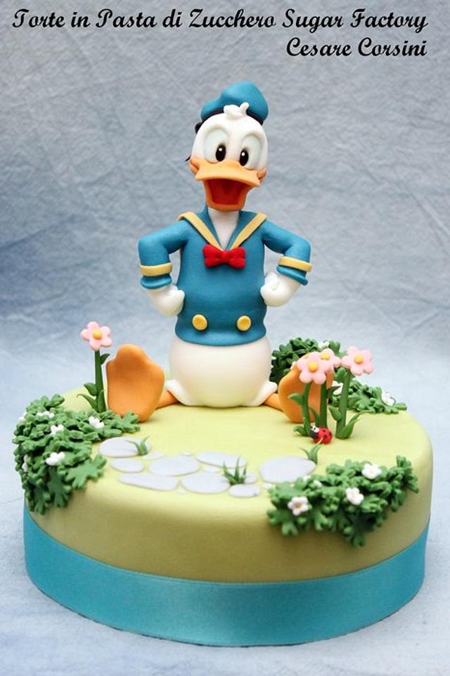Donald Duck Cake - 2Kg | OrderYourChoice