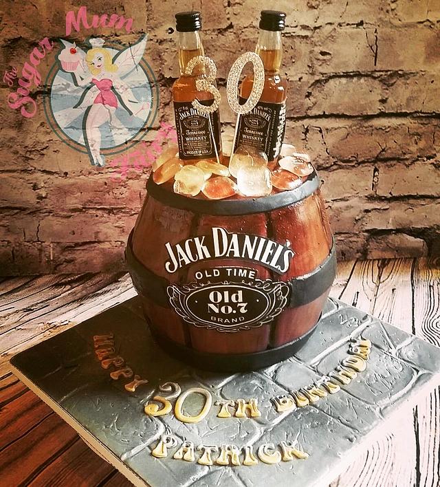 Jack daniels - Decorated Cake by sugarmumfairy - CakesDecor