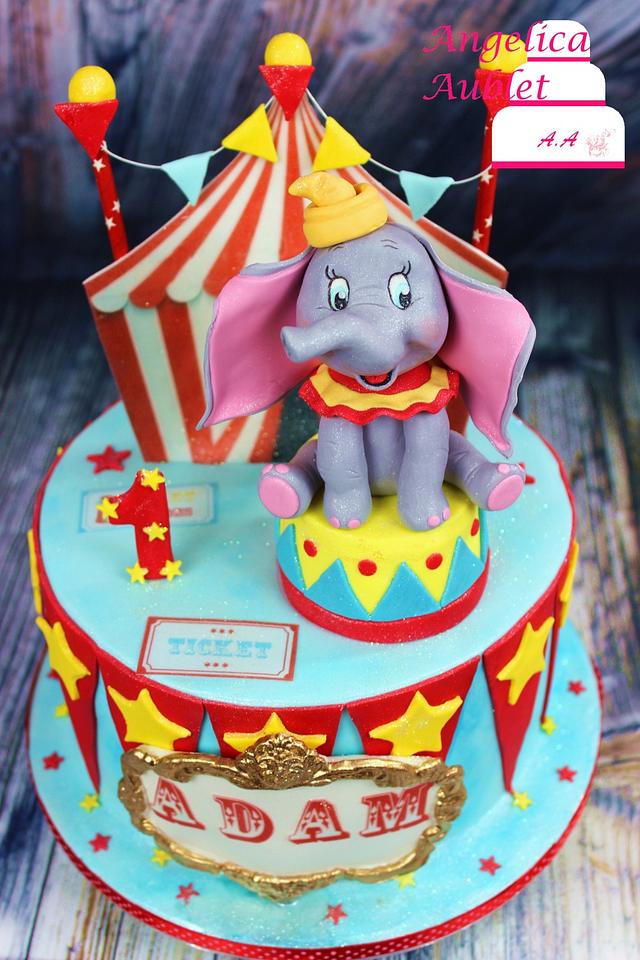 Dumbo Cake - Cake by Angelica Aublet - CakesDecor