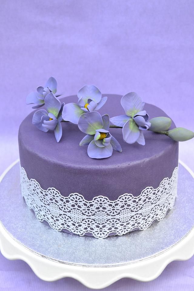 orchid cake purple lace - Decorated Cake by Fantaartsie - CakesDecor