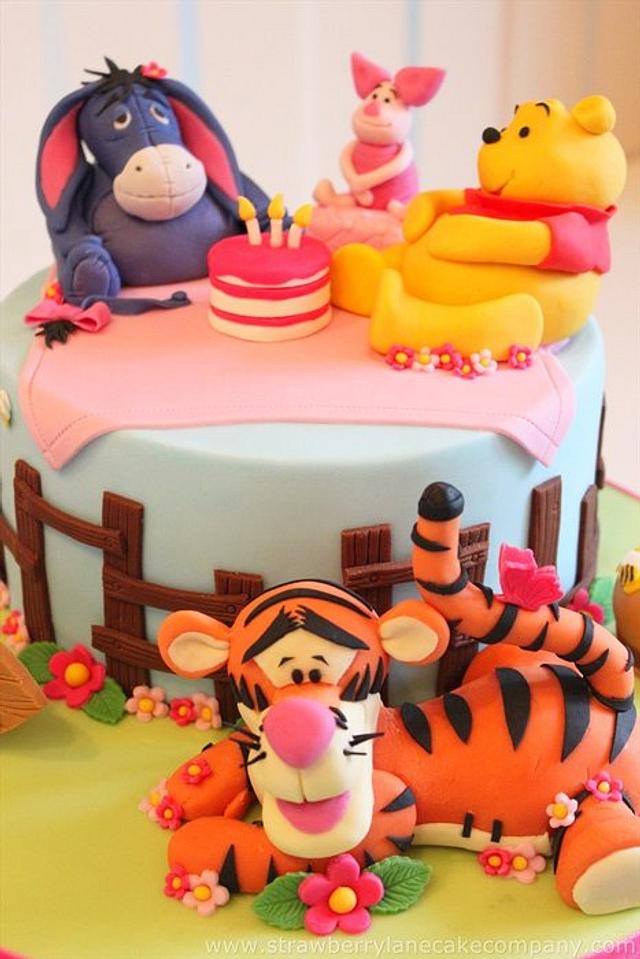 Winnie the Pooh and Friends Cake - Cake by Strawberry - CakesDecor