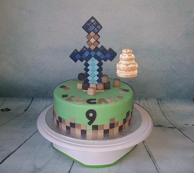 Minecraft Cake - Decorated Cake by Pluympjescake - CakesDecor