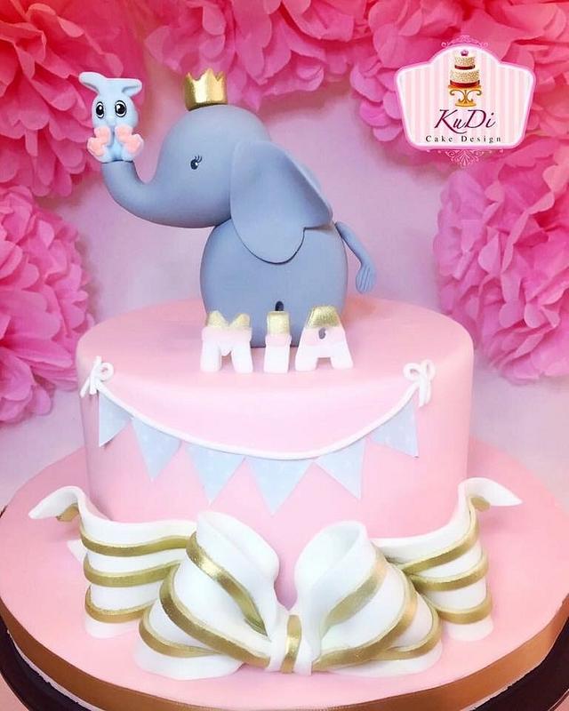 Elephant Baby Shower Cake Cake By Kudi Cake Design Cakesdecor