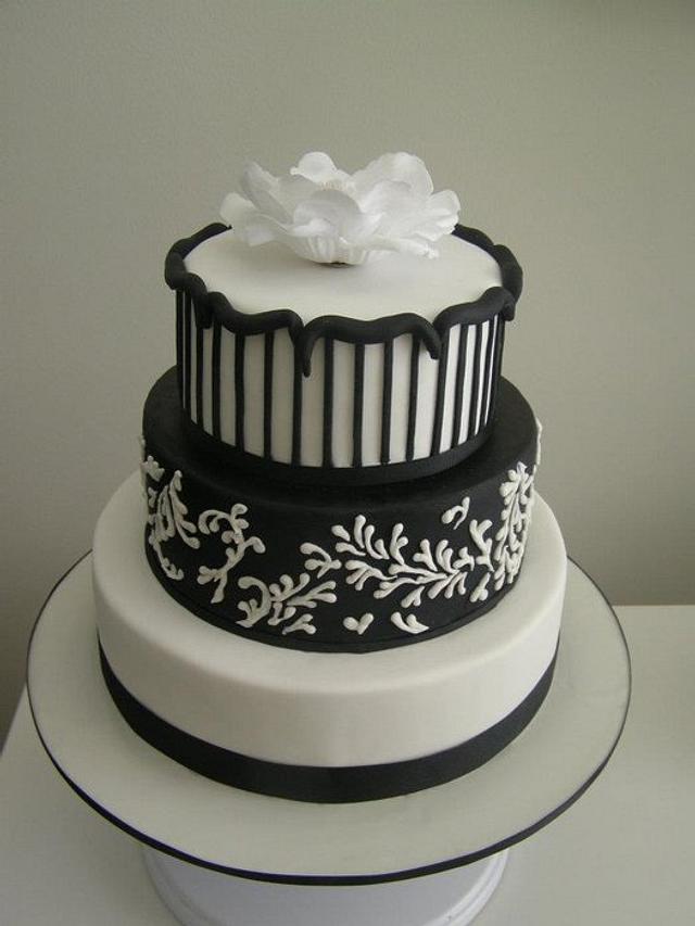 Wedding Cake,Elegant In Black and White - Cake by Party - CakesDecor