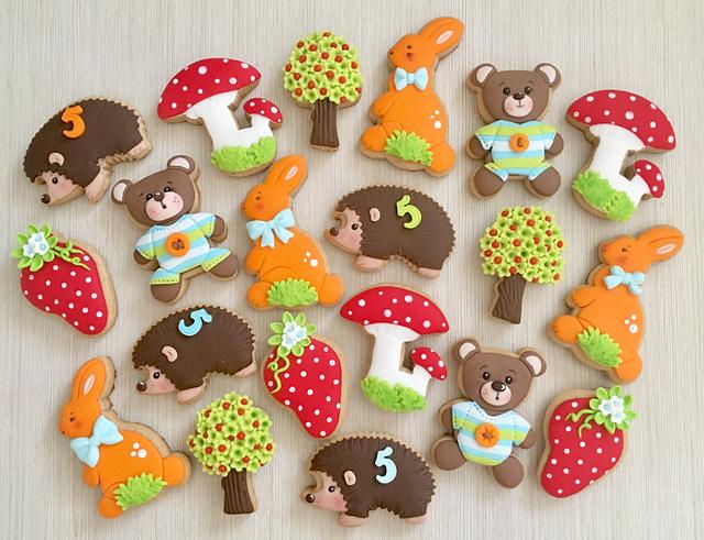 Woodland cookies - Decorated Cookie by sansil (Silviya - CakesDecor