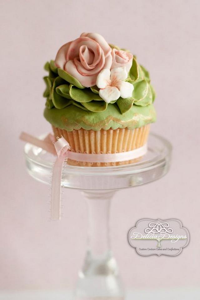 Ruffled Greenery Cupcake Decorated Cake By Delicia CakesDecor Ruffled Greenery Cupcake Decorated Cake By Delicia CakesDecor