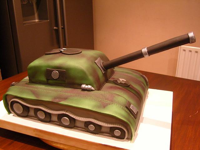 military tank birthday cakes