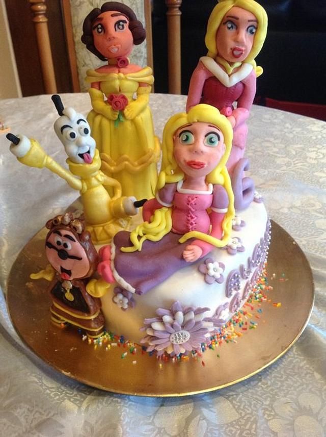 Princess Cake Decorated Cake By Noemielapdz Cakesdecor 