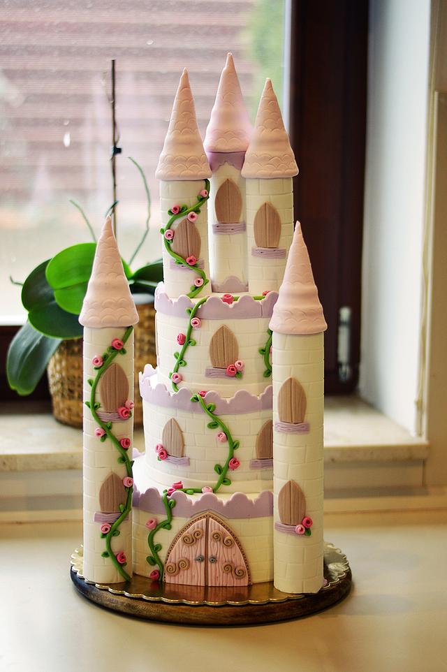 Castle cake Cake by FreshCake CakesDecor
