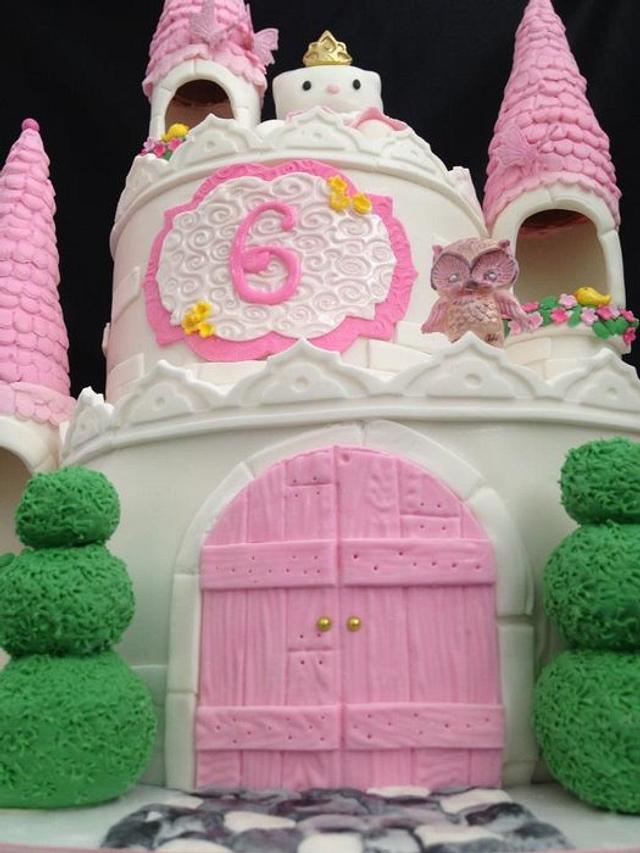 Royal Kitty Cake by Frostilicious Cakes &amp; Cupcakes