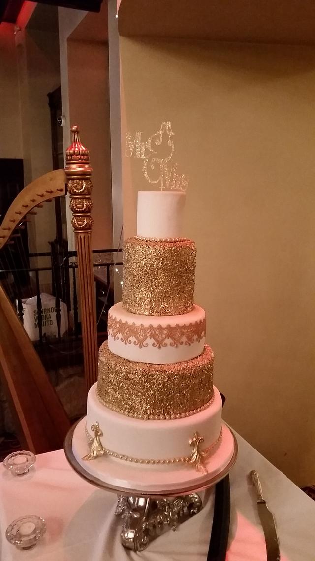 Gold Sequin Wedding Cake Decorated Cake By Cacalicious Cakesdecor