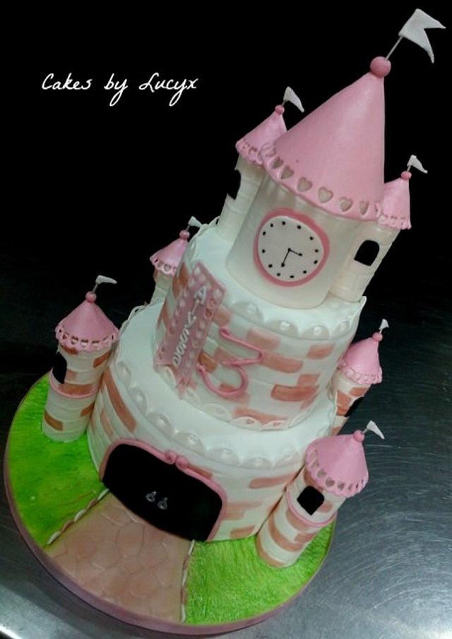 princess castle cake - Decorated Cake by keelytia - CakesDecor