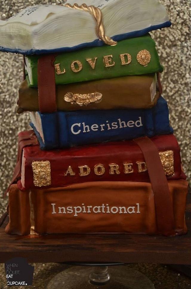 Vintage stack of books - Cake by Sahar Latheef - CakesDecor